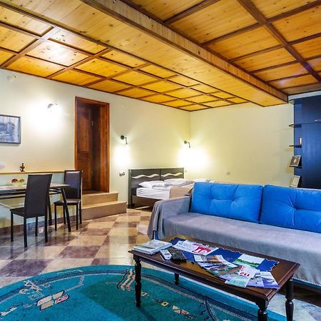 Salomes Apartment Tuti Bordjomi Extérieur photo