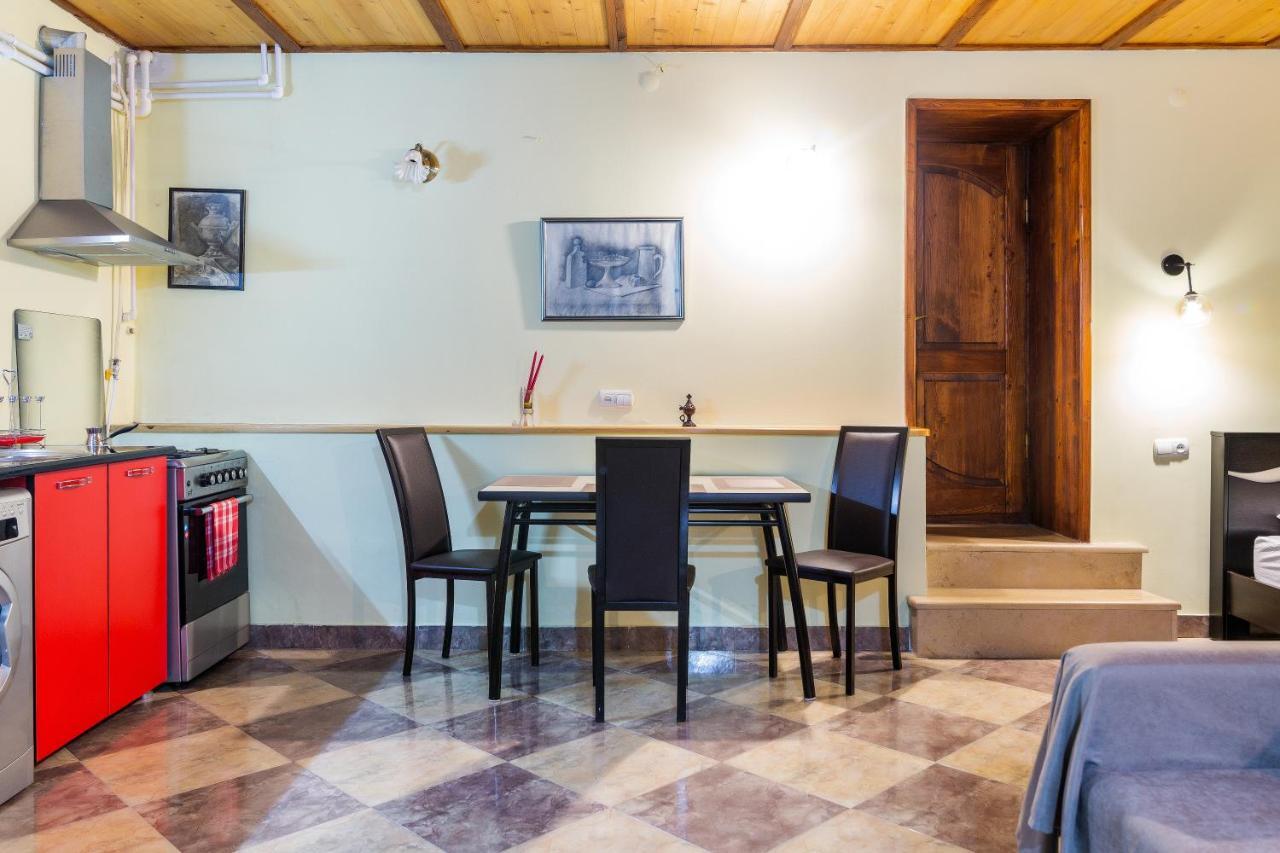 Salomes Apartment Tuti Bordjomi Extérieur photo